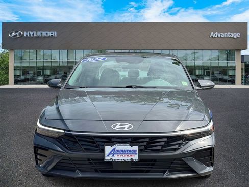 Certified 2024 Hyundai Elantra SEL w/ Convenience Package FWD image 2
