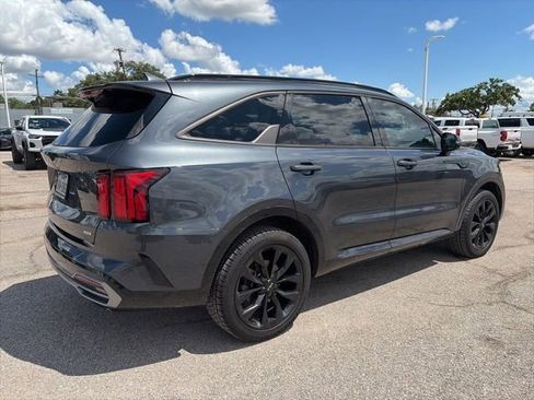 Used 2023 Kia Sorento SX AWD/4WD image 4