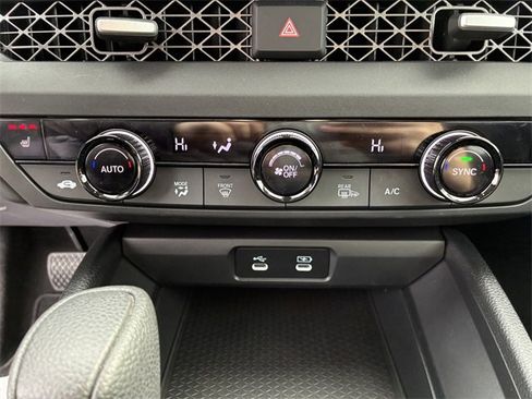 Used 2025 Honda Accord SE image 28