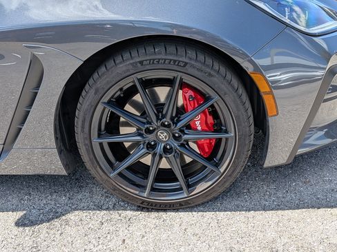 Used 2025 Toyota GR86 Premium image 11