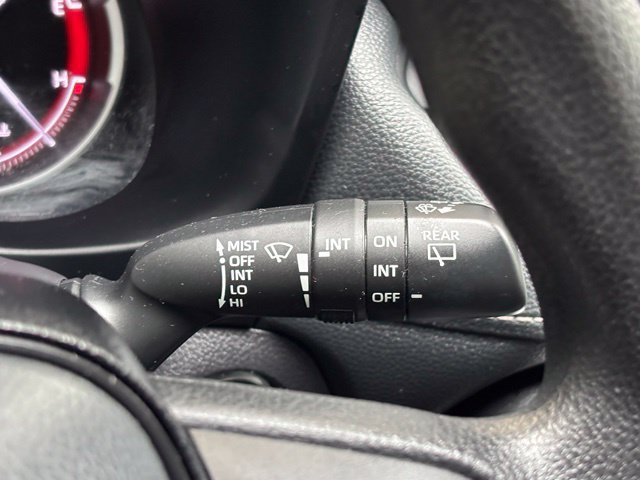 Used 2024 Toyota RAV4 XLE FWD image 25