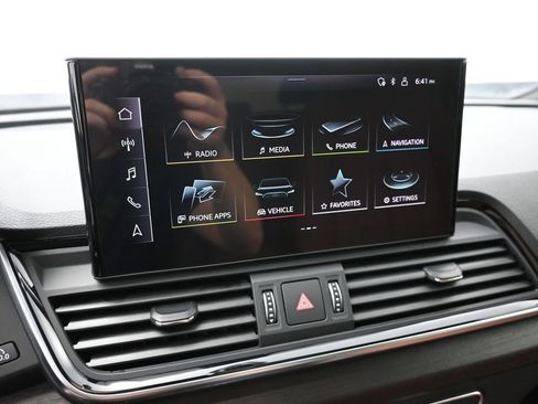 Used 2022 Audi Q5 2.0T Premium Plus AWD/4WD image 9
