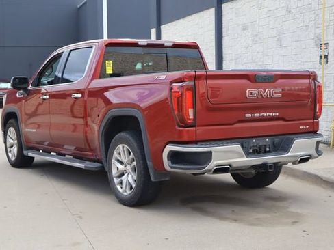 Used 2022 GMC Sierra 1500 SLT w/ SLT Premium Package AWD/4WD image 3
