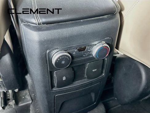 Certified 2022 Ford Explorer XLT w/ Equipment Group 202A AWD/4WD image 32