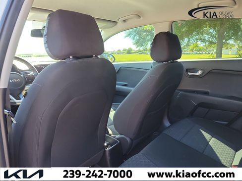 Used 2022 Kia Rio LX FWD image 12