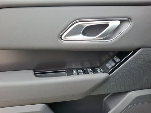 New 2026 Land Rover Range Rover Velar Dynamic SE image 5