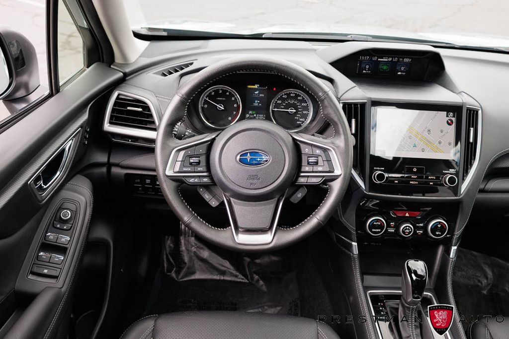 Used 2024 Subaru Forester Touring AWD/4WD image 2