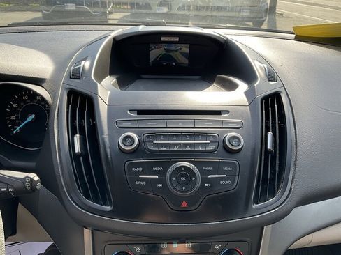 Used 2017 Ford Escape SE AWD/4WD image 32