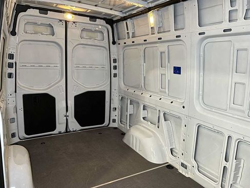Used 2026 Mercedes-Benz Sprinter 2500 image 14