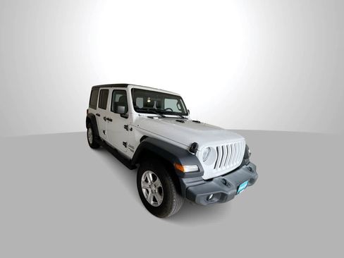 Used 2019 Jeep Wrangler Unlimited Sport S AWD/4WD image 2