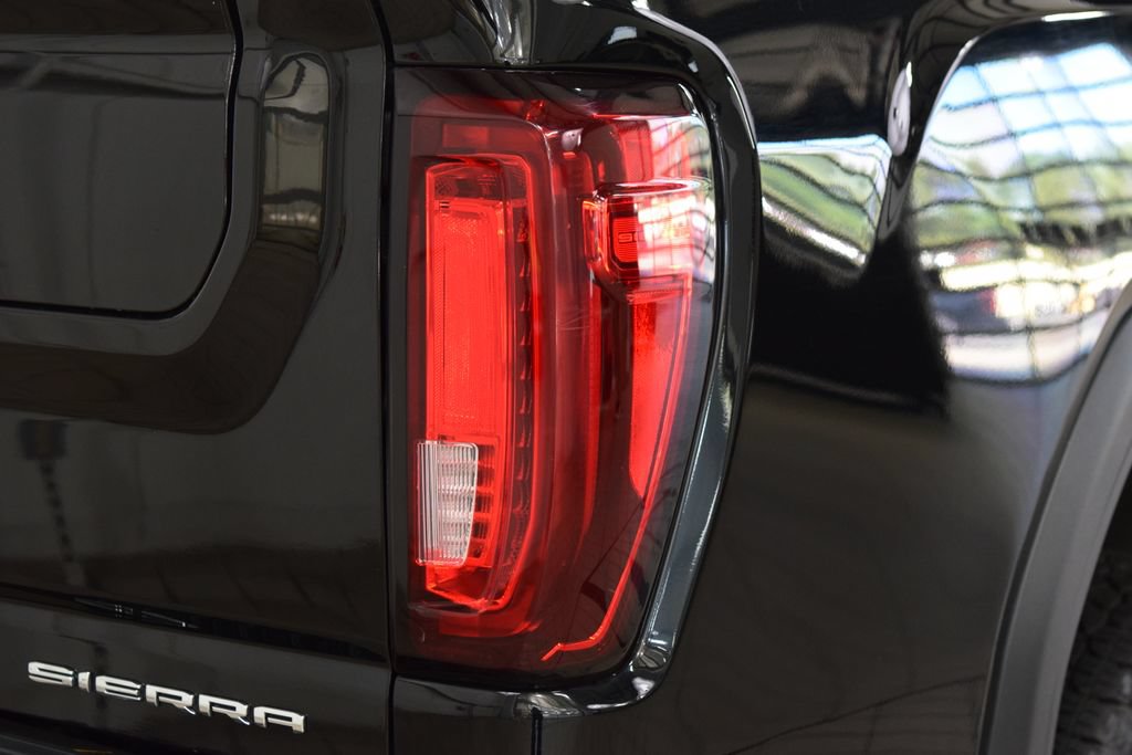 Used 2023 GMC Sierra 3500 Denali AWD/4WD image 22