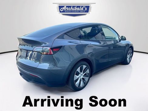 Used 2021 Tesla Model Y Long Range AWD/4WD image 6