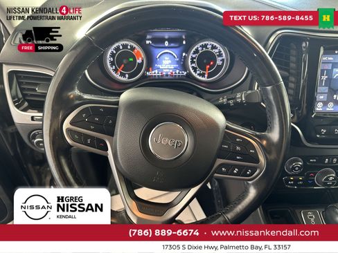 Used 2021 Jeep Cherokee Limited image 18