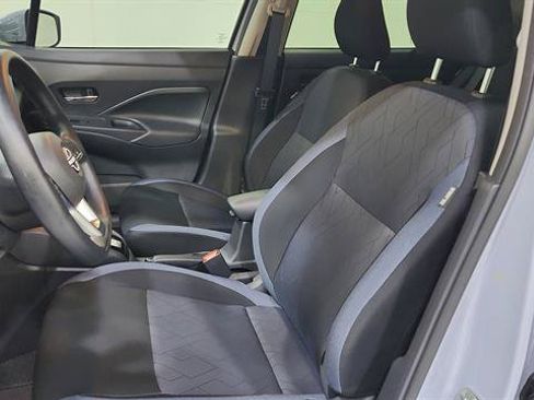 Certified 2025 Nissan Versa SV w/ Trunk Package FWD image 34