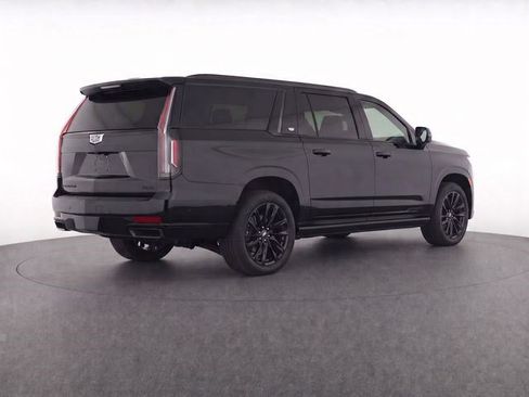 Certified 2023 Cadillac Escalade ESV Sport Platinum w/ LPO, ONYX Package AWD/4WD image 3