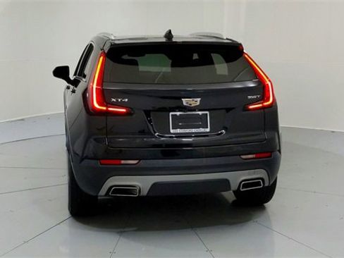 Used 2020 Cadillac XT4 Premium Luxury image 4