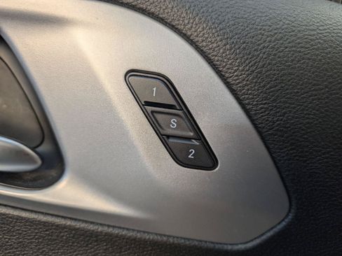 Used 2022 Chrysler Pacifica Touring-L w/ S Appearance Package FWD image 30