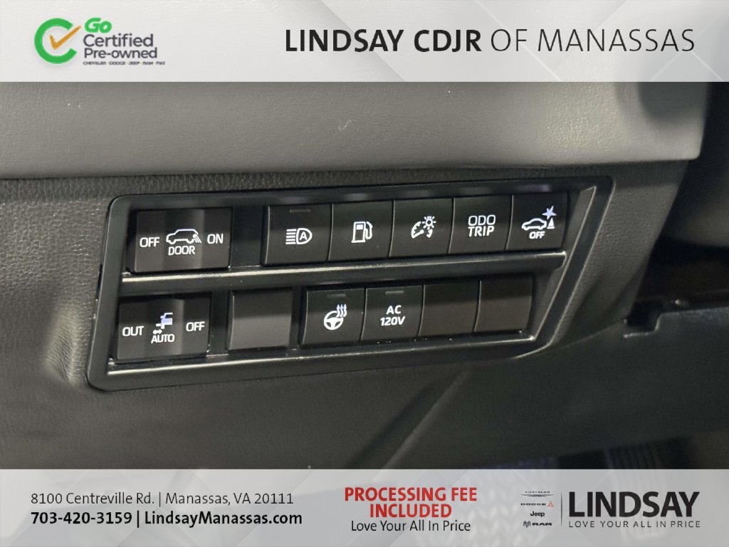 Used 2023 Toyota Sequoia Platinum AWD/4WD image 29
