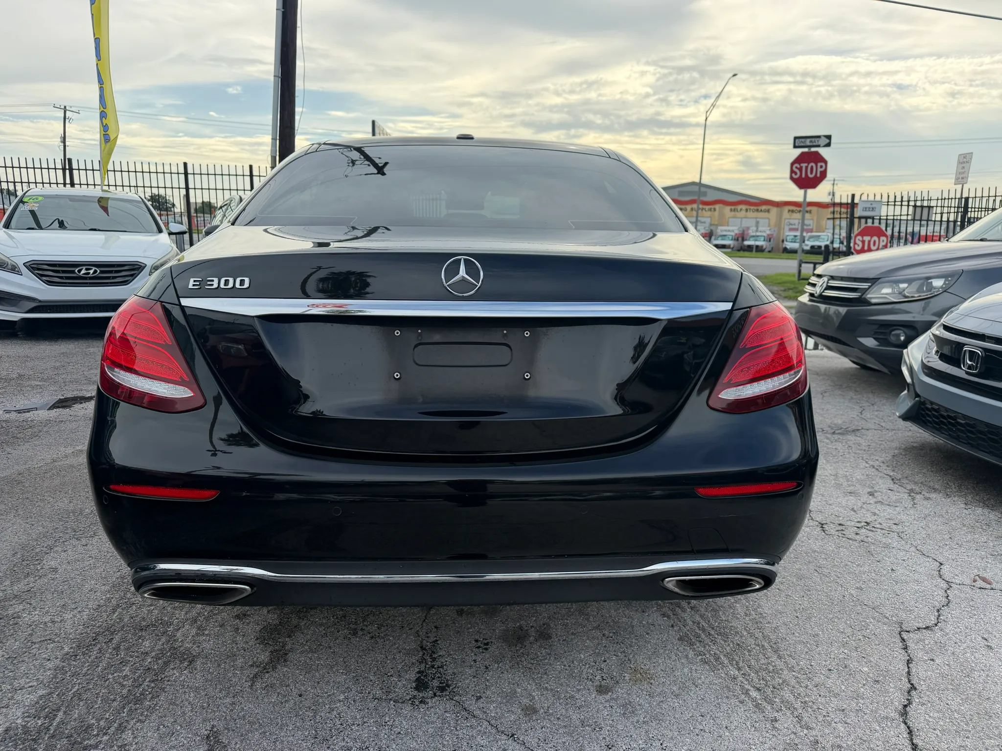 Used 2017 Mercedes-Benz E 300 image 5