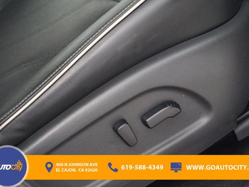 Used 2020 INFINITI QX60 Luxe w/ Essential Package FWD image 17