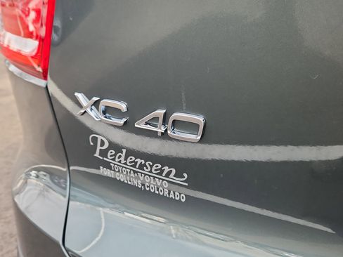 New 2026 Volvo XC40 B5 Ultra w/ Climate Package image 8