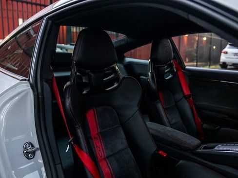 Used 2018 Porsche 911 GT3 image 31