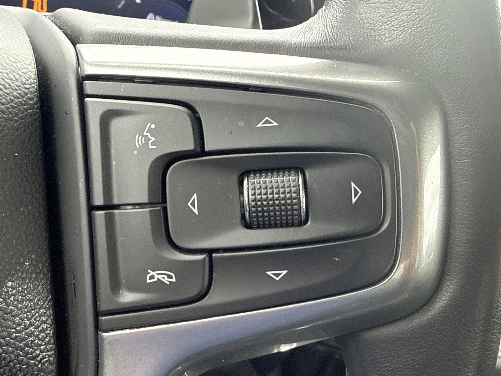 Used 2023 Chevrolet Silverado 1500 RST AWD/4WD image 18