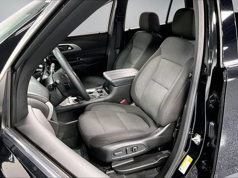 Used 2023 Chevrolet Traverse LT AWD/4WD image 20