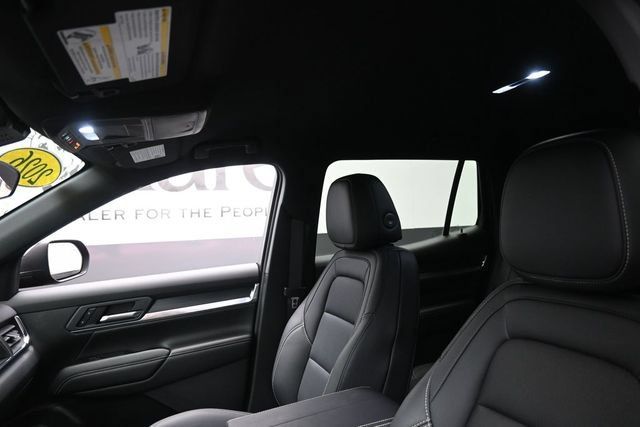 Certified 2026 GMC Terrain Elevation w/ Elevation Premium Package FWD image 18