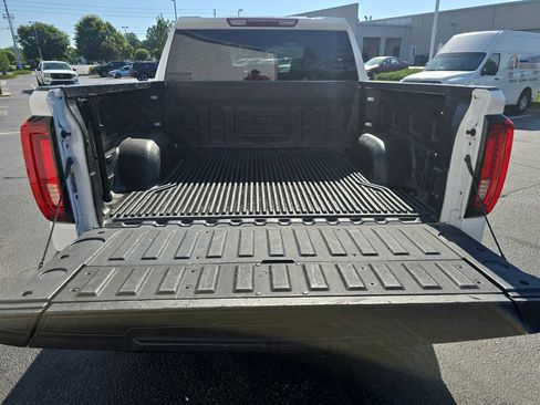 Used 2025 GMC Sierra 1500 SLT RWD image 12