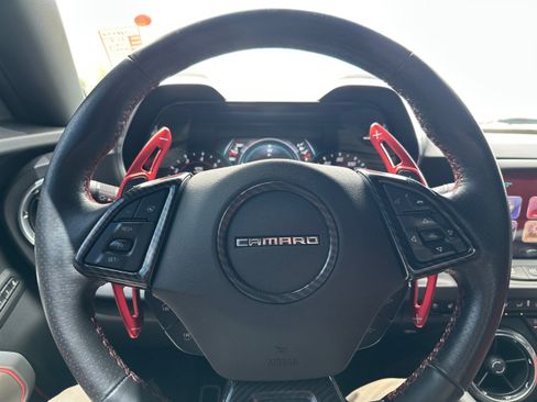 Used 2016 Chevrolet Camaro SS RWD image 17