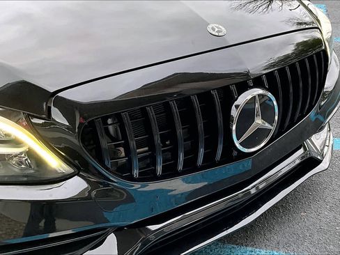 Used 2019 Mercedes-Benz C 300 Sedan image 29