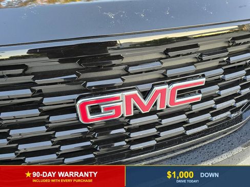 Used 2017 GMC Yukon XL SLT image 12