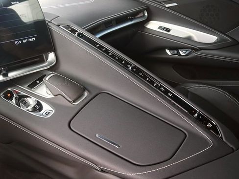 Used 2023 Chevrolet Corvette Stingray Convertible w/ 1LT image 16