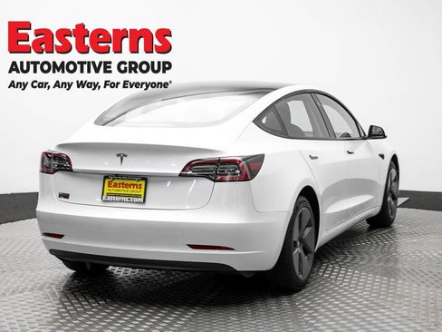 Used 2023 Tesla Model 3 Standard Range RWD image 5
