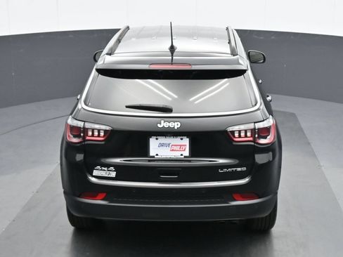 Used 2021 Jeep Compass Limited AWD/4WD image 21