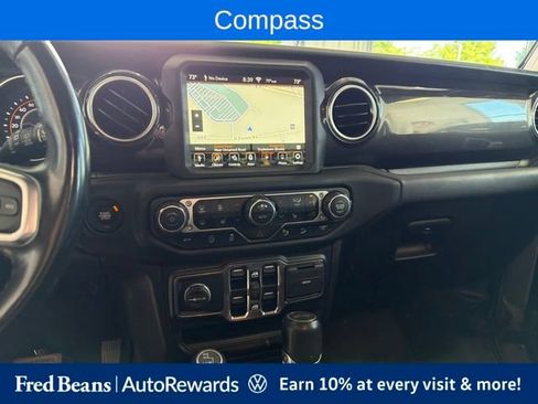 Used 2020 Jeep Wrangler Unlimited Sahara AWD/4WD image 17