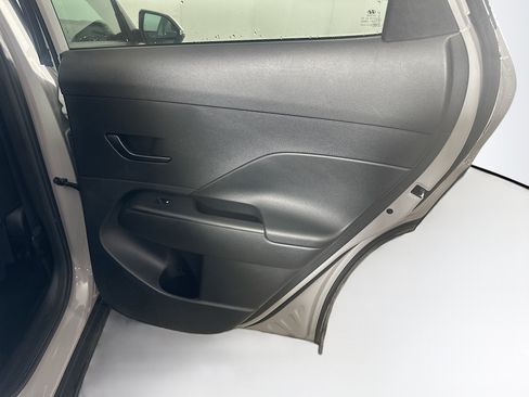 Used 2024 Hyundai Kona SEL AWD/4WD image 30