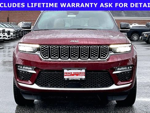 Used 2025 Jeep Grand Cherokee Summit w/ MOPAR Finishing Package AWD/4WD image 2