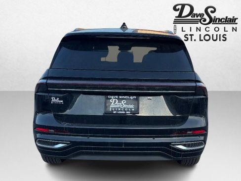 Certified 2024 Lincoln Nautilus Reserve w/ Equipment Group 202A image 4