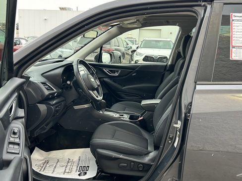 Used 2022 Subaru Forester Premium image 12