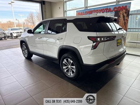 Used 2025 Chevrolet Equinox LT image 2