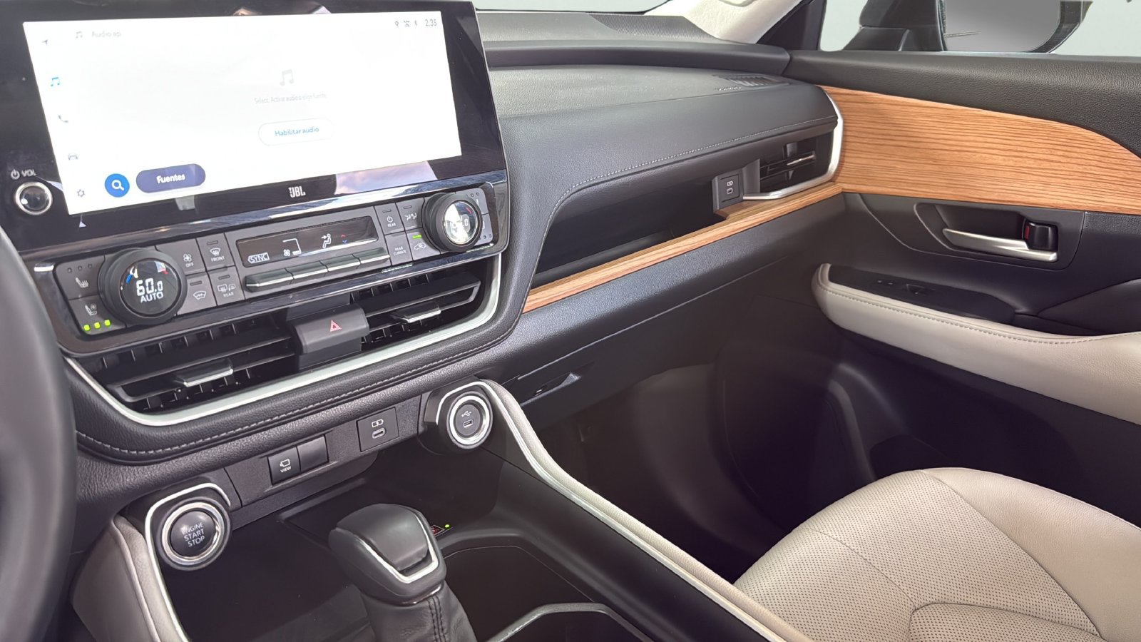 Used 2025 Toyota Grand Highlander AWD image 20