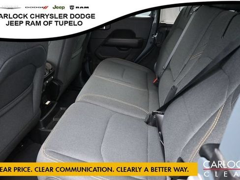 Used 2025 Jeep Wrangler Unlimited Sahara AWD/4WD image 28