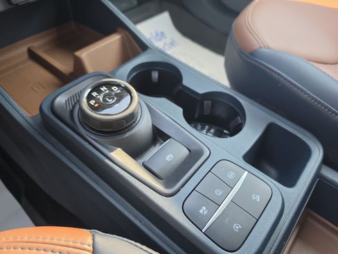 Used 2022 Ford Maverick Lariat w/ Lariat Luxury Package AWD/4WD image 28