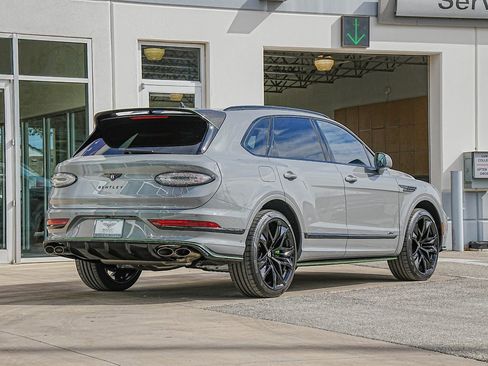 New 2026 Bentley Bentayga Speed AWD/4WD image 11