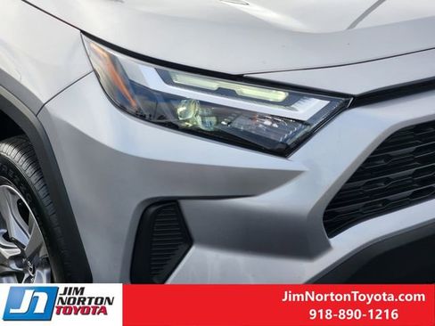 Used 2024 Toyota RAV4 LE image 9
