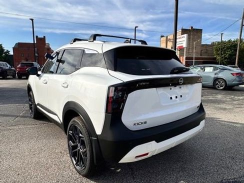 New 2026 Nissan Kicks SR w/ SR Premium Package image 10