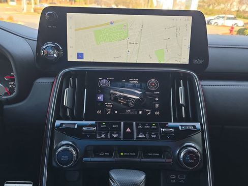 Used 2024 Lexus LX 600 F Sport image 22