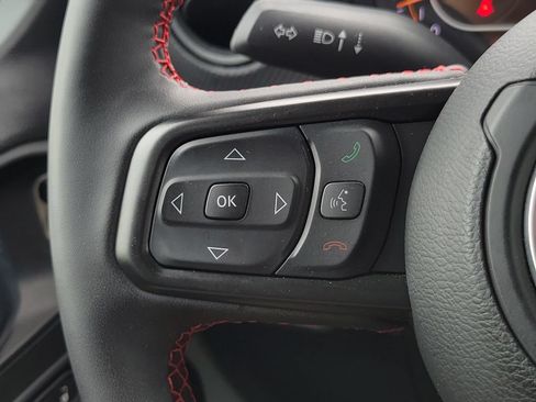 Used 2024 Jeep Wrangler Unlimited Rubicon w/ Technology Group AWD/4WD image 10